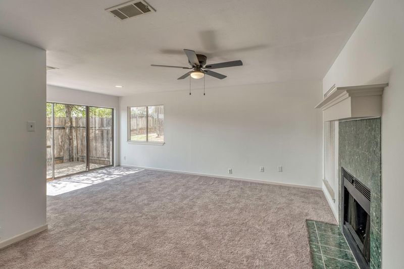 6810 Deatonhill DR #110, Austin, TX 78745