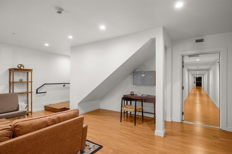 306 E 30th ST #105, Austin, TX 78705