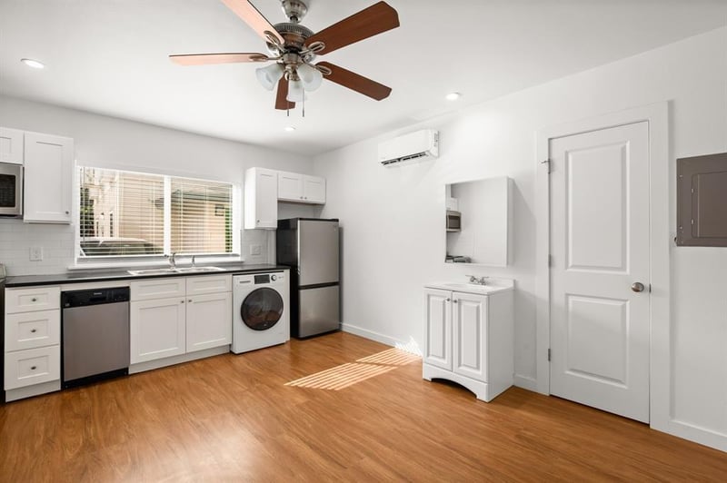 306 E 30th ST #105, Austin, TX 78705