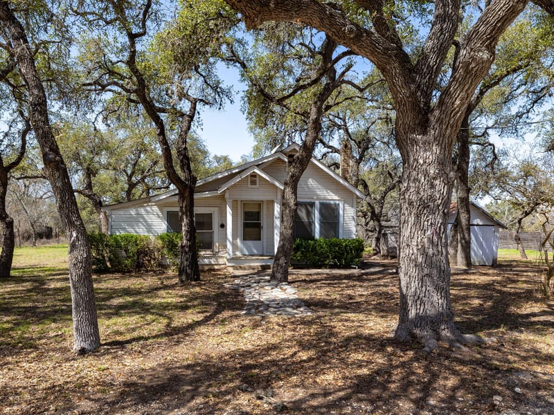 519 Old Fitzhugh RD, Dripping Springs, TX 78620