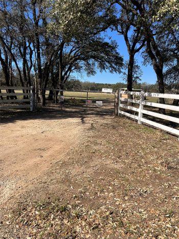 555 River Rn, Leander, TX 78641