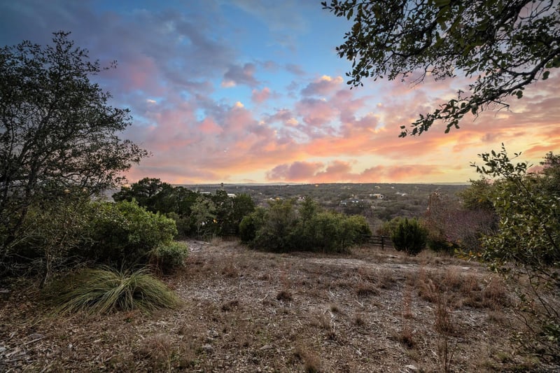 1724 Night Life CV, Spicewood, TX 78669