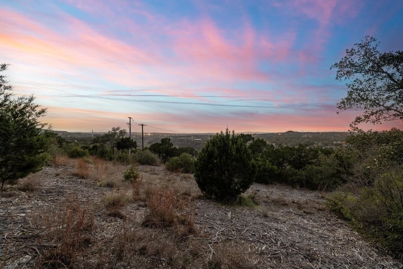 1724 Night Life CV, Spicewood, TX 78669