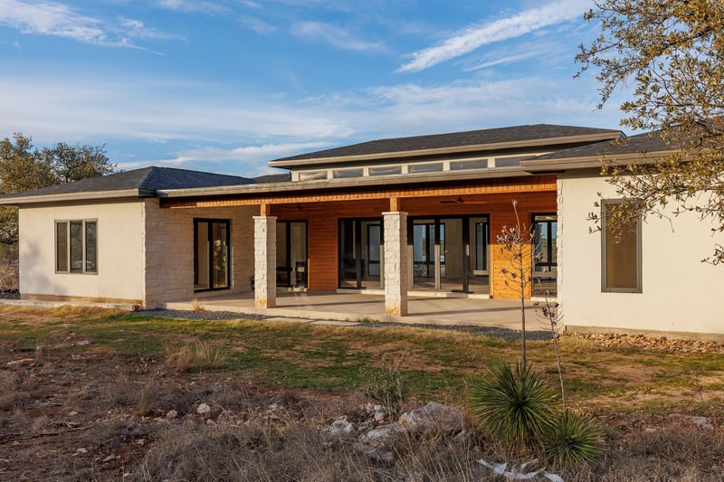 6425 Ranch Road 962 W, Round Mountain, TX 78663