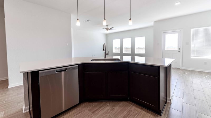 13613 Endless Narrow LN, Elgin, TX 78621