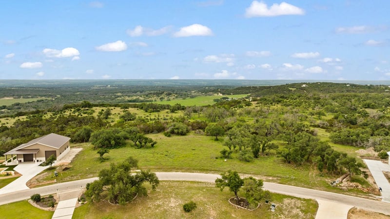 120 Trophy Oak PT, Fredericksburg, TX 78624