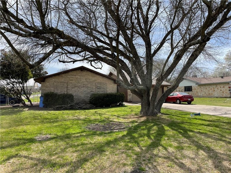801 Old Austin Pflugerville RD #A&B, Pflugerville, TX 78660