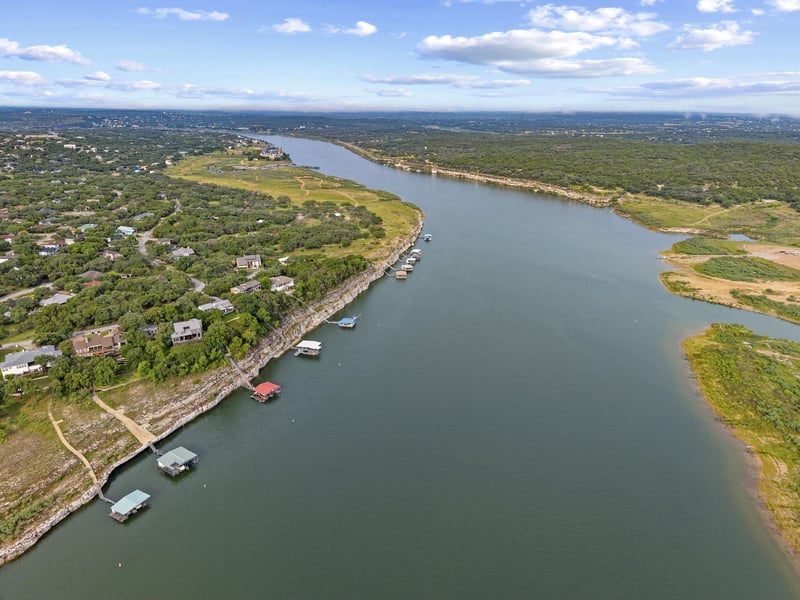 4602 Thunderbird DR, Lago Vista, TX 78645