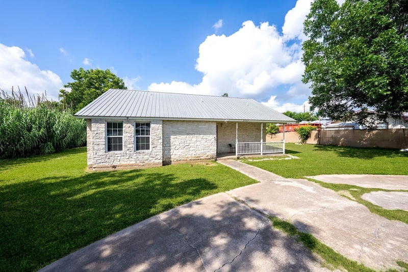 1717 NW Fleischer DR NW, Pflugerville, TX 78728