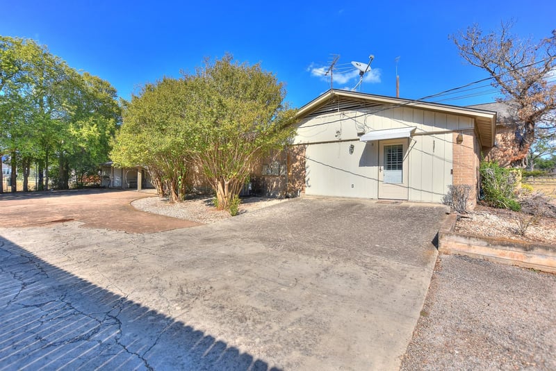 118 Oak Ridge CIR, Georgetown, TX 78628