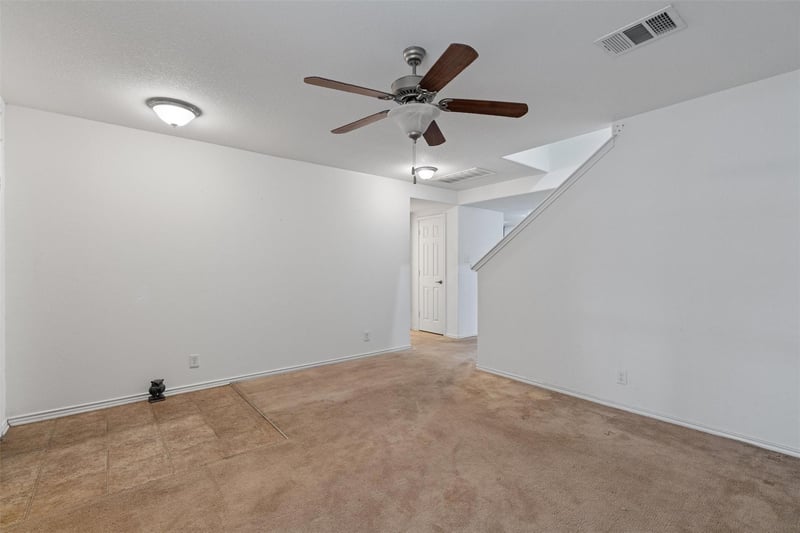 5700 Welsh Way, Del Valle, TX 78617