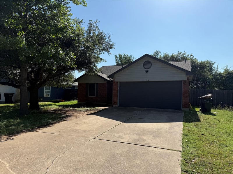 219 Juniper DR, Georgetown, TX 78626