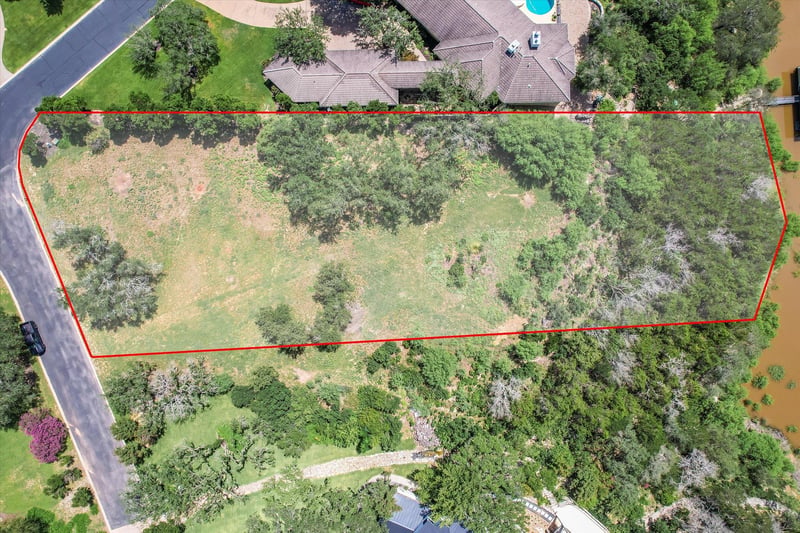 2707 Sailboat Ps, Spicewood, TX 78669