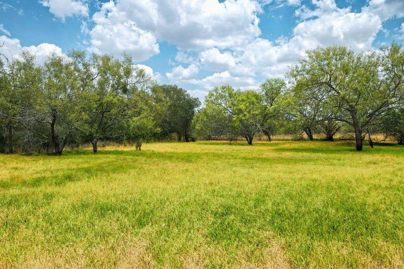 5112 E Us Highway 290 Hw #12, Fredericksburg, TX 78624