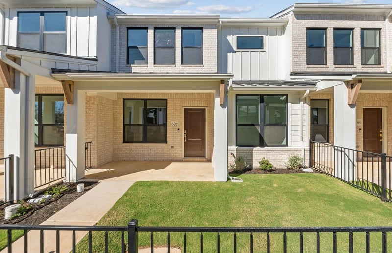 1280 E Main ST #602, Round Rock, TX 78664