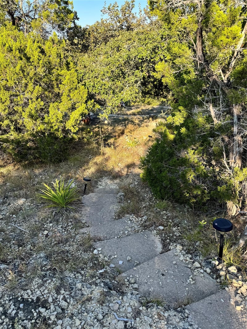 108 Oak Rg, Dripping Springs, TX 78620