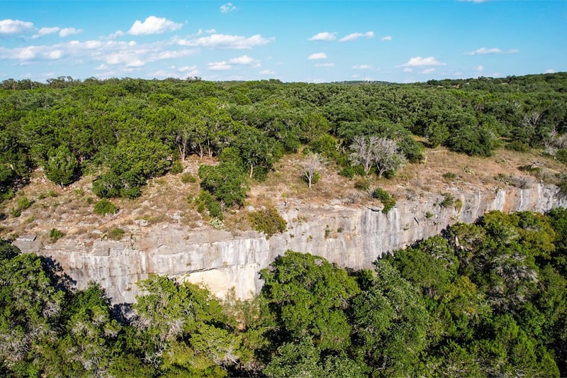 4207 Three Creek TRL, Spicewood, TX 78669