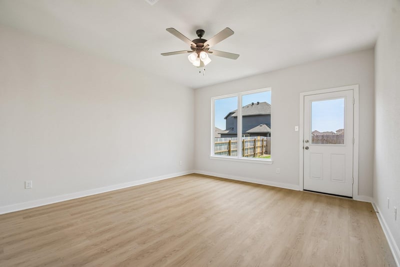 308 Boatright BLVD, Jarrell, TX 76537