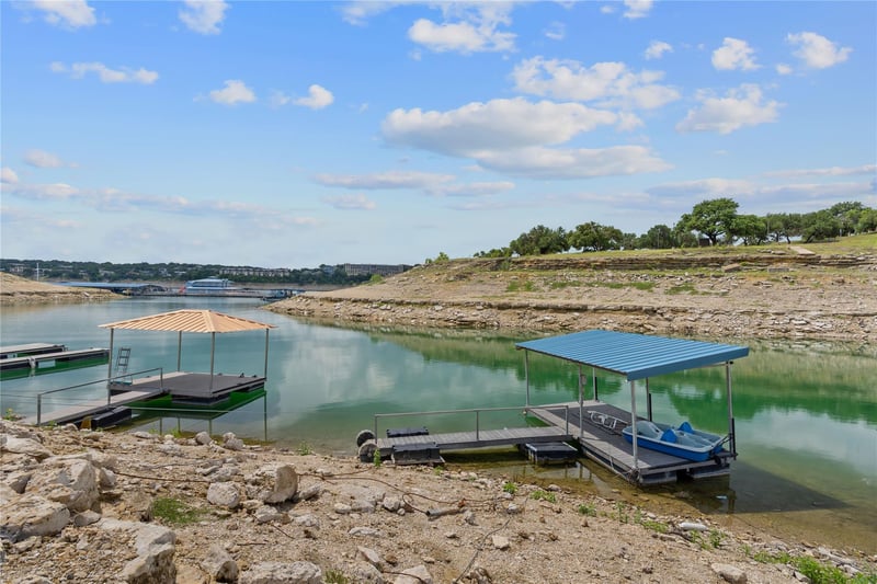 287 Venture BLVD, Point Venture, TX 78645