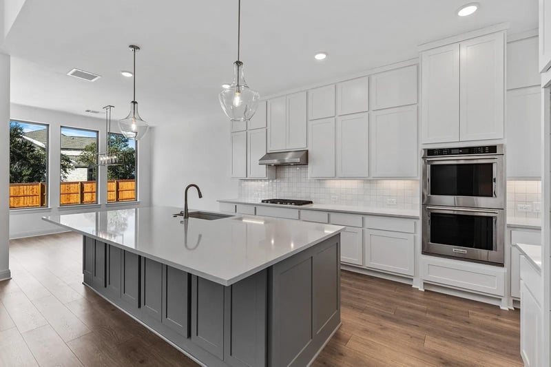 400 Buckaroo DR, Georgetown, TX 78633