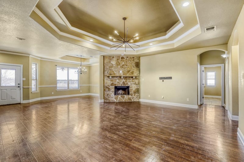 329 Jake DR, Jarrell, TX 76537