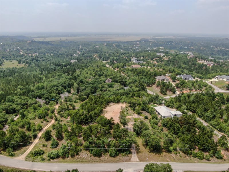 463 Kaanapali LN, Bastrop, TX 78602