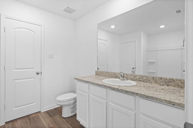 108 Paradise Canyon DR, Jarrell, TX 76537