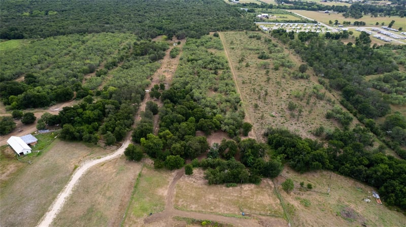 353 Littig RD, Elgin, TX 78621