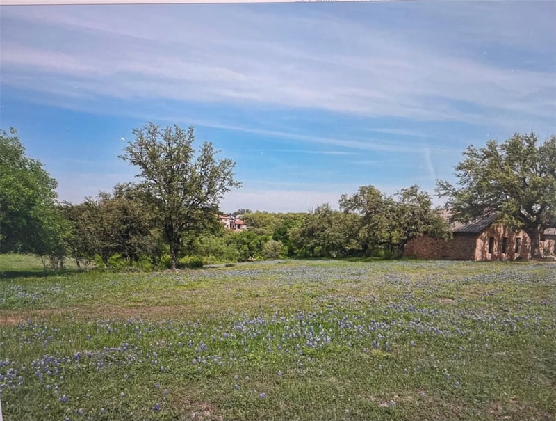 26006 Masters PKWY, Spicewood, TX 78669
