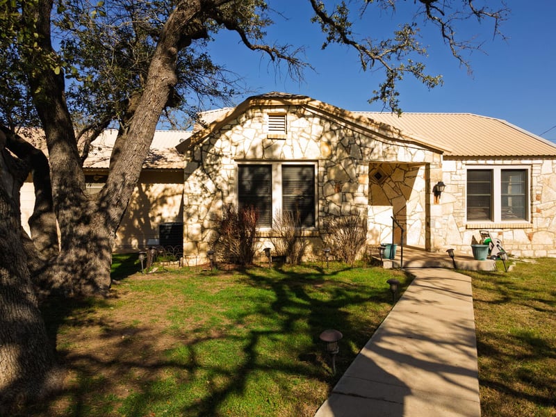 1003 N Ridge ST, Lampasas, TX 76550