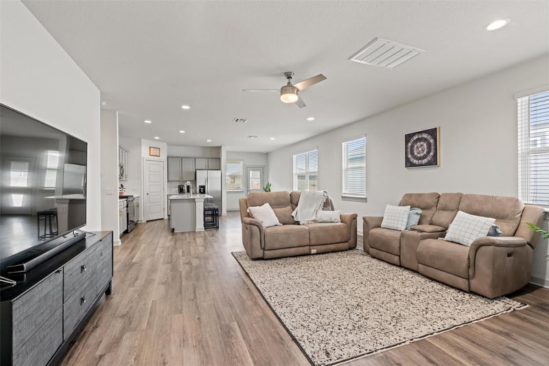 121 Tequilana Ps, Leander, TX 78641