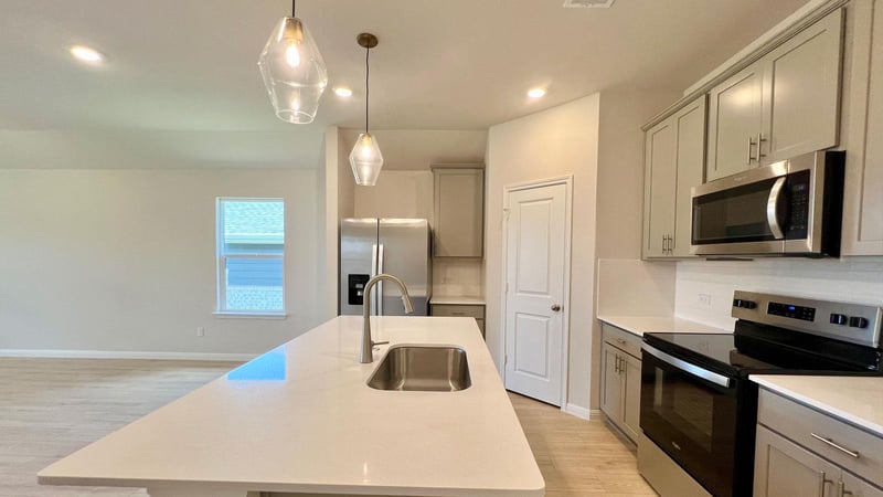 212 Rock Springs DR, Marble Falls, TX 78654