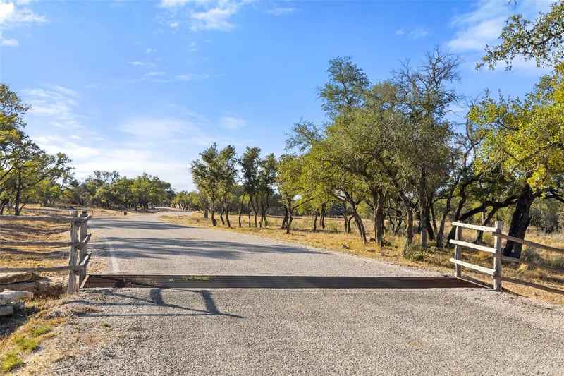1422-33 Rm 2766, Johnson City, TX 78636