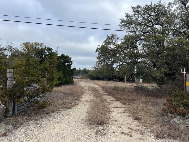 4 Anglin LN, Austin, TX 78737