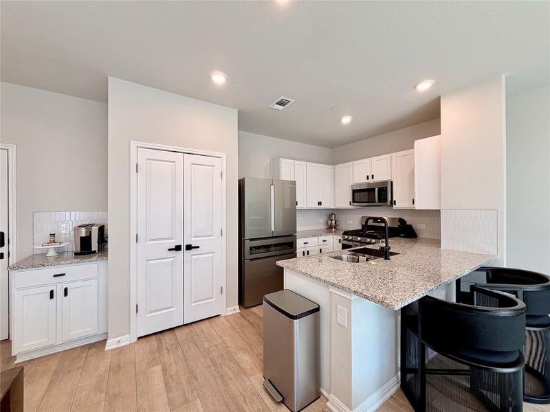 9015 Cattle Baron Pa #1803, Austin, TX 78747