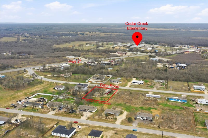 130 Gato RD, Cedar Creek, TX 78612