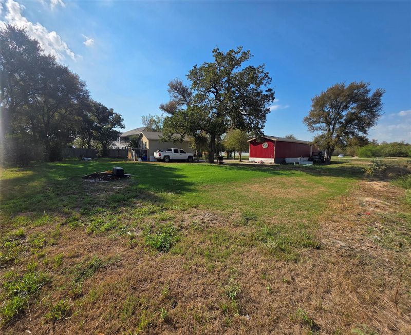 130 Gato RD, Cedar Creek, TX 78612