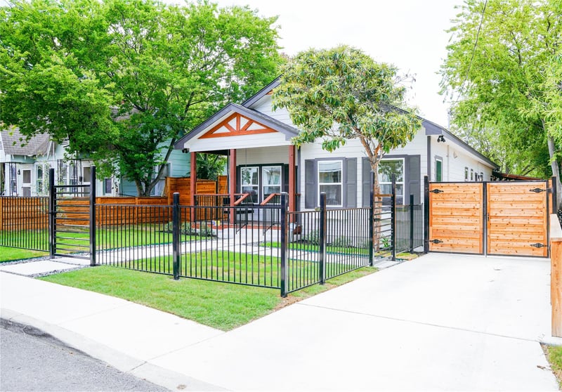 518 Rigsby Ave, San Antonio, TX 78210