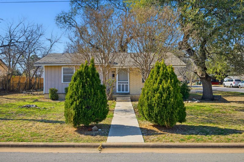 202 Forest ST, Georgetown, TX 78626
