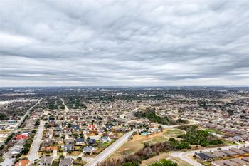 408 Horseshoe DR, Leander, TX 78641