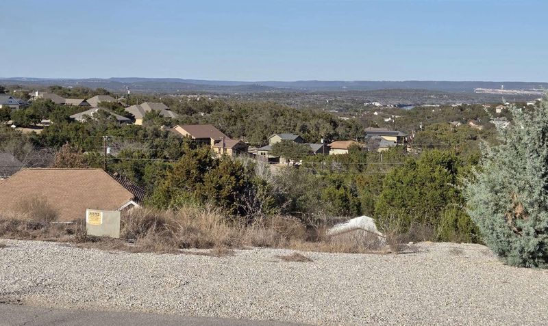 22110 Moulin DR, Spicewood, TX 78669