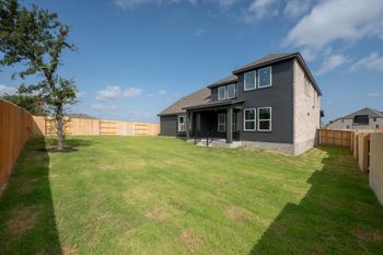 305 Luttrell LN, Liberty Hill, TX 78642