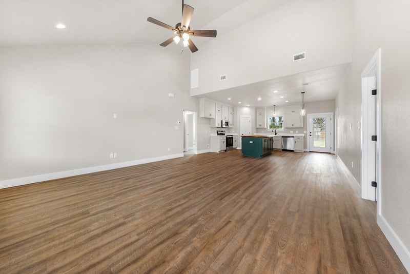 103 Lentz Main ST, Red Rock, TX 78662