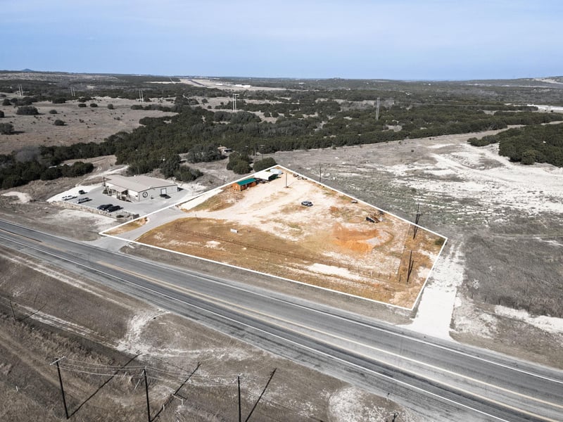 774 N 183 Hw, Lampasas, TX 76550