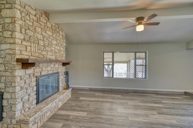 1702 Sunset DR, Marble Falls, TX 78654