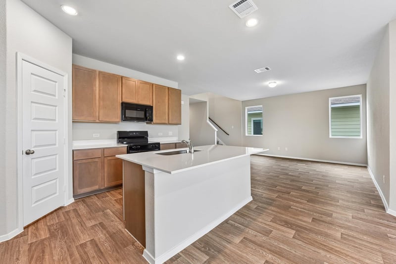 501 Rear Boot Way, Liberty Hill, TX 78642