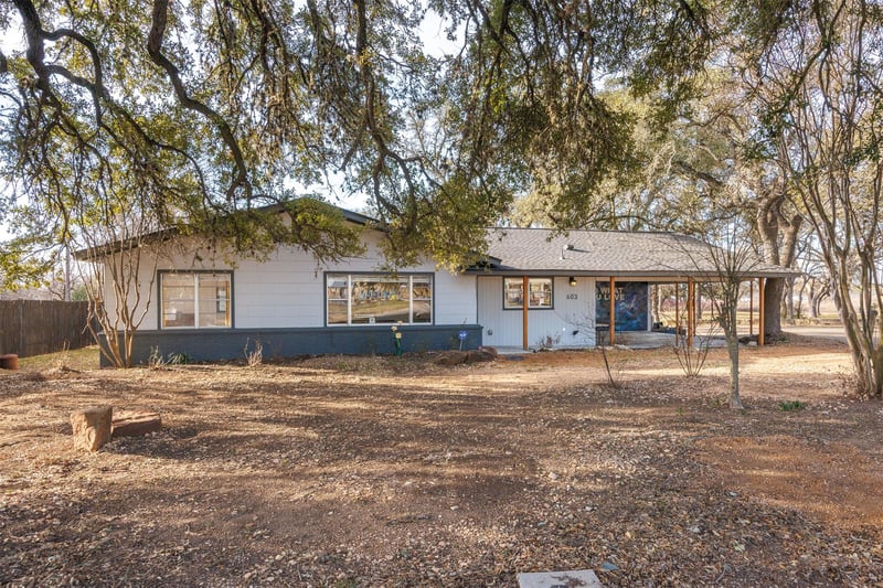 603 W Highway 290 Hw, Dripping Springs, TX 78620