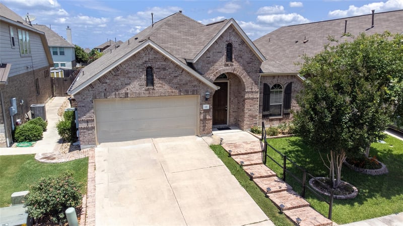 221 Joseph DR, Buda, TX 78610