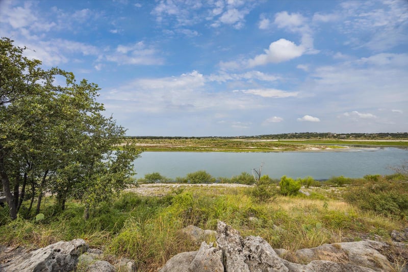 742 Park SHRS, Canyon Lake, TX 78133