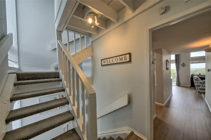 549 Demarett DR, Point Venture, TX 78645